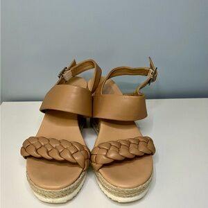 Dolce Vita Eryn Braided wedge Espadrille Women's Tan Sandals Sz 7.5